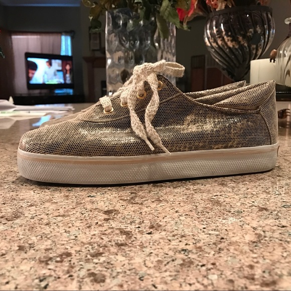 Stuart Weitzman shoes - Picture 2 of 5